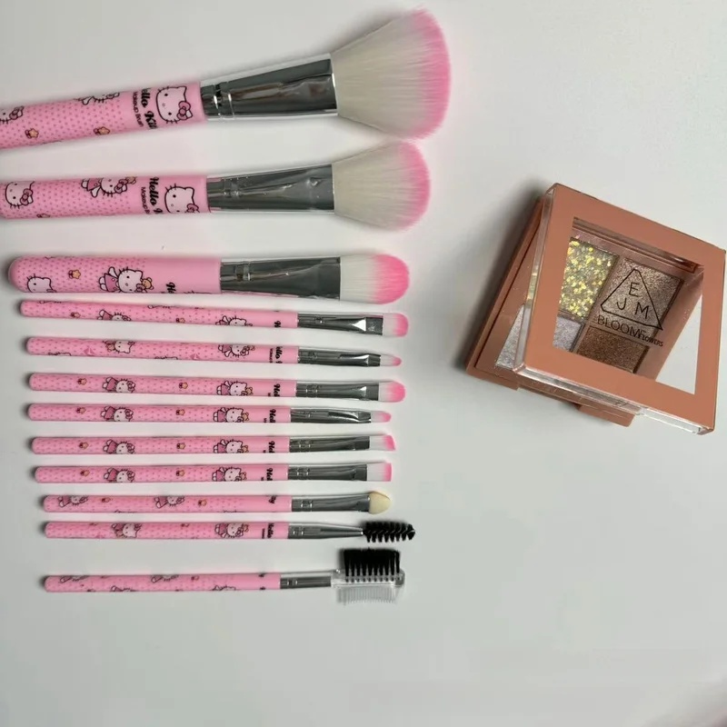 Hello Kitty 12-piece Makeup Br - огляд і ціна Beauty - Makeup - Eyes