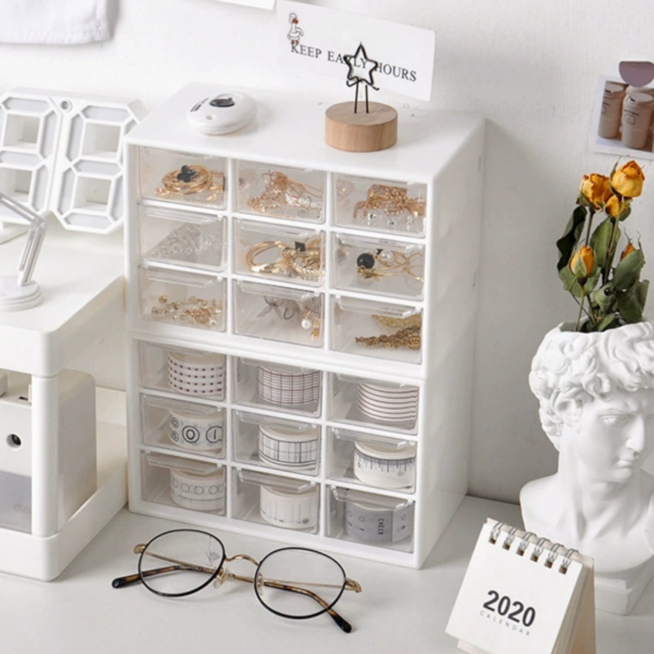 Bead Material Storage Box. The - огляд і ціна Beauty Makeup Desk